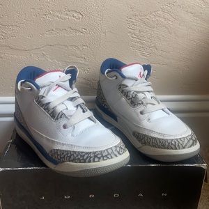 Jordan 3 Retro red, blue, cement kids size 3Y